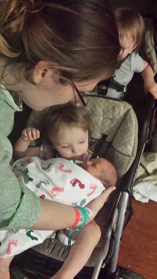 Baby-Kathryn-with-mom-and-siblings