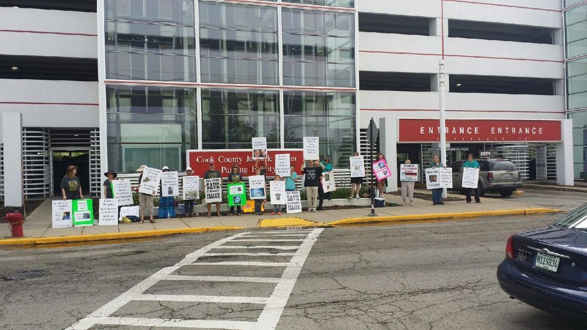 Isaiah-rider-protest-Cook-County