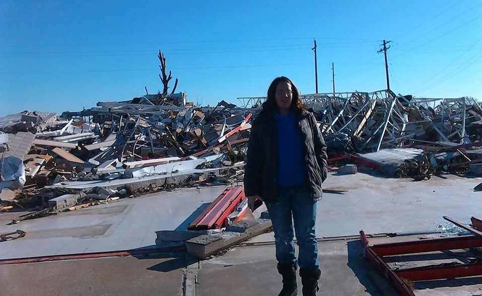 Hope mom tornado relief volunteer