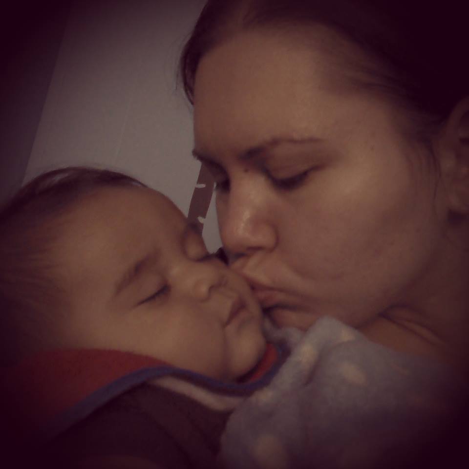 Jessica kissing Cesar