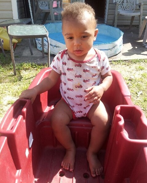 Malakai - Zechariah in wagon