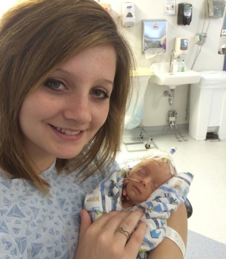 Keshia-with-Brayden-in-hospital