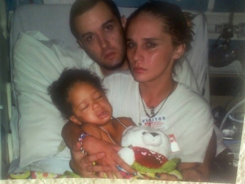 Shoars-Khloe-in-parents-arms-2