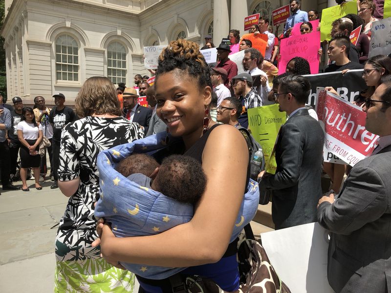 Shakira Kennedy photo with her twins in New York