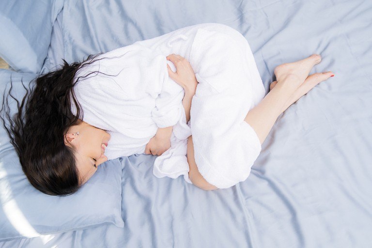 Woman-With-Abdominal-Pain-768x512