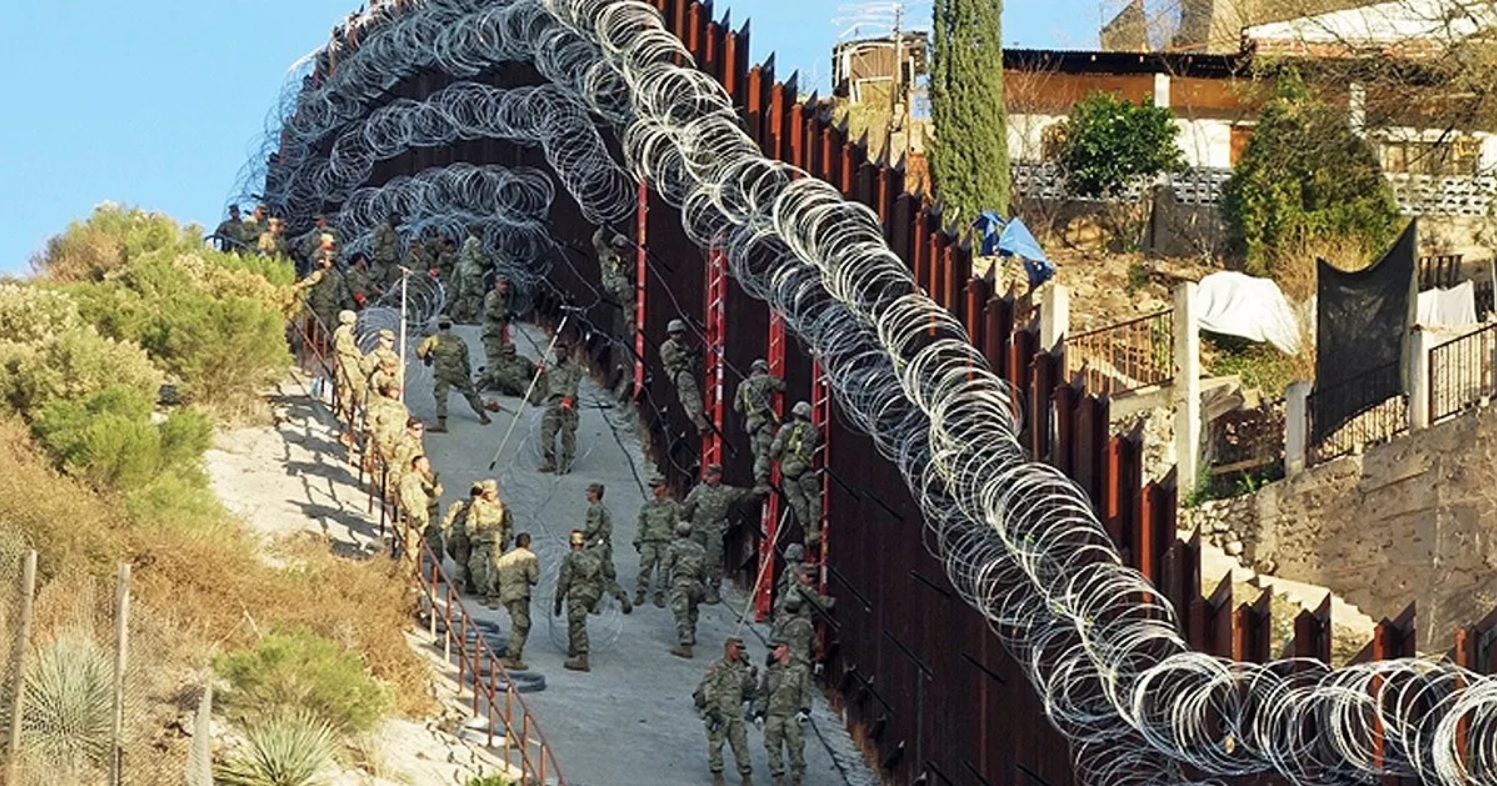 U.S.-Border-at-Nogales-Arizona